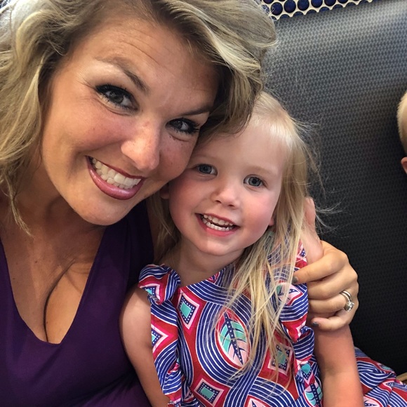 Meet Your Posher, Halley - Picture 10 of 15